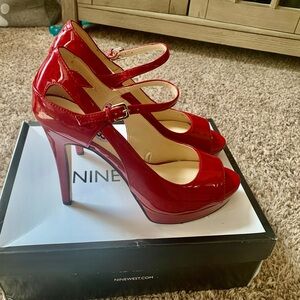 Red Patent Leather pumps